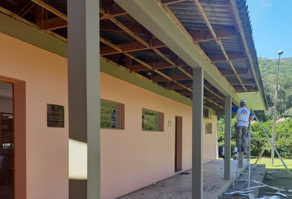 Escola de São Valentim do Sul, na Serra, recebe meio milhão para obras em escola